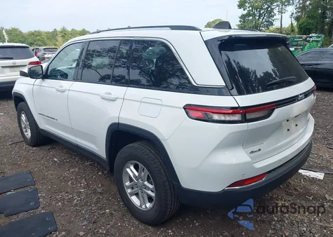 2023 Jeep Grand Cherokee Laredo 4X4 from USA, damaged, VIN 1C4RJHAG1PC504869